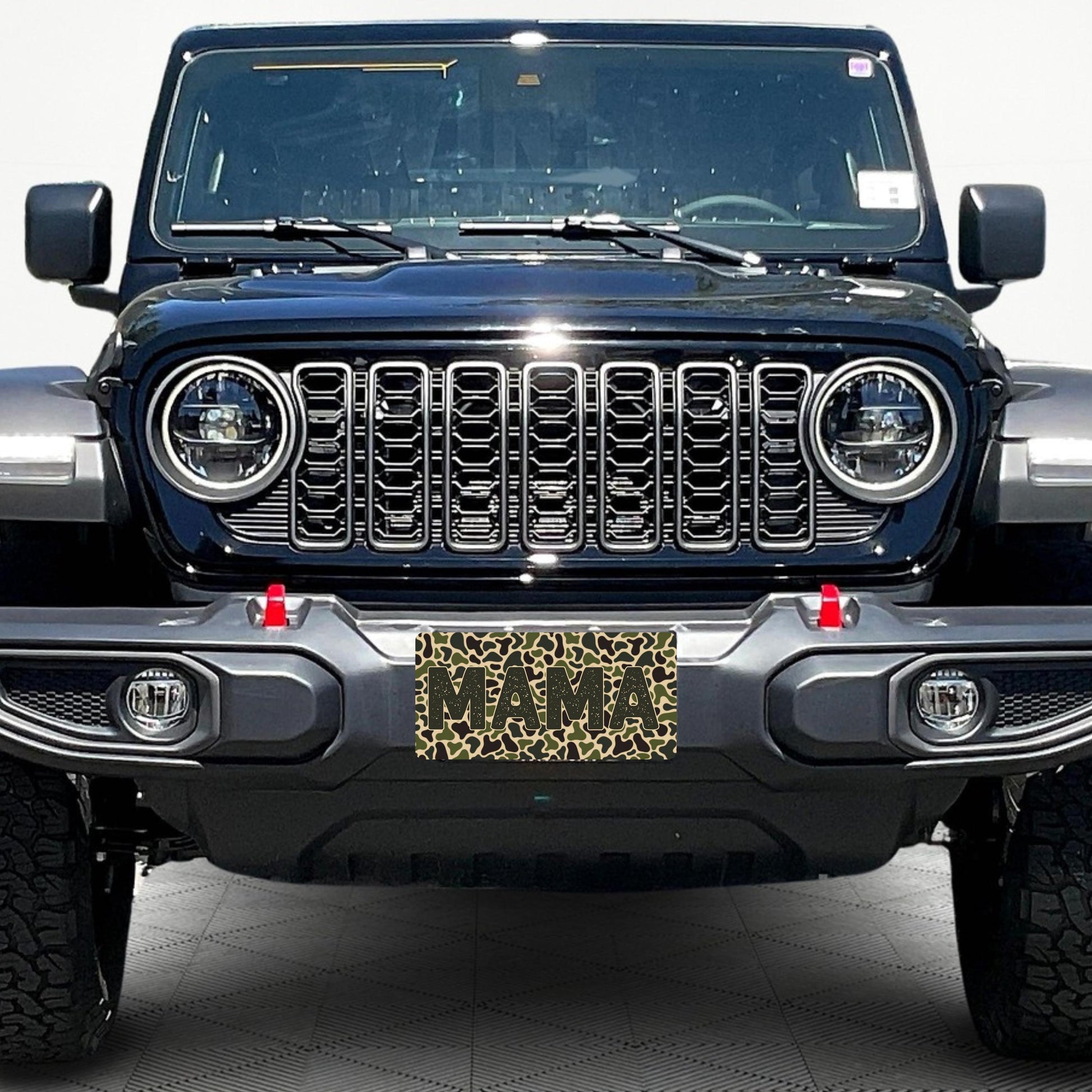 Retro Hunting Vibes Old Skool Camo "MAMA" Decorative License Plate