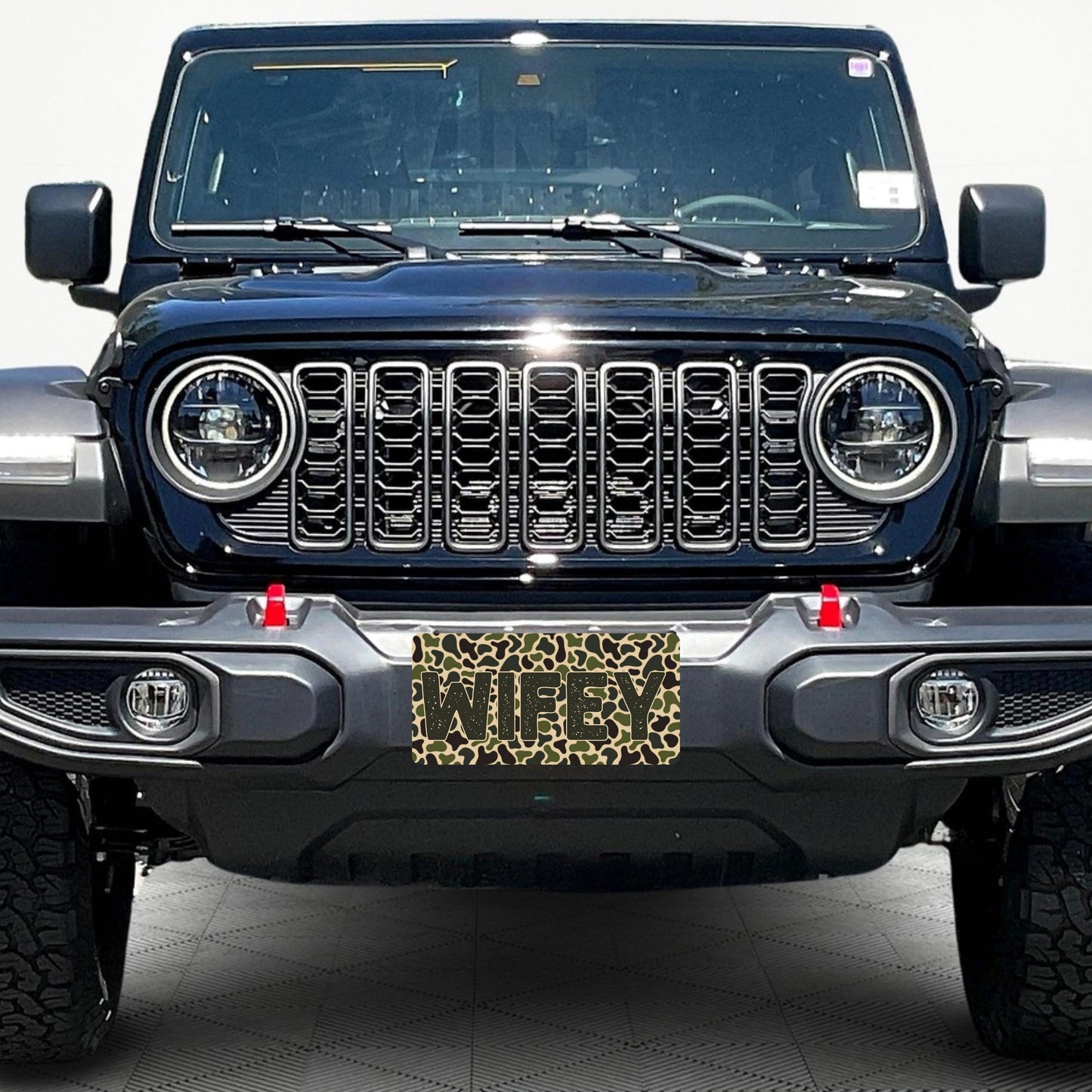 Retro Hunting Vibes Old Skool Camo "WIFEY" Decorative License Plate