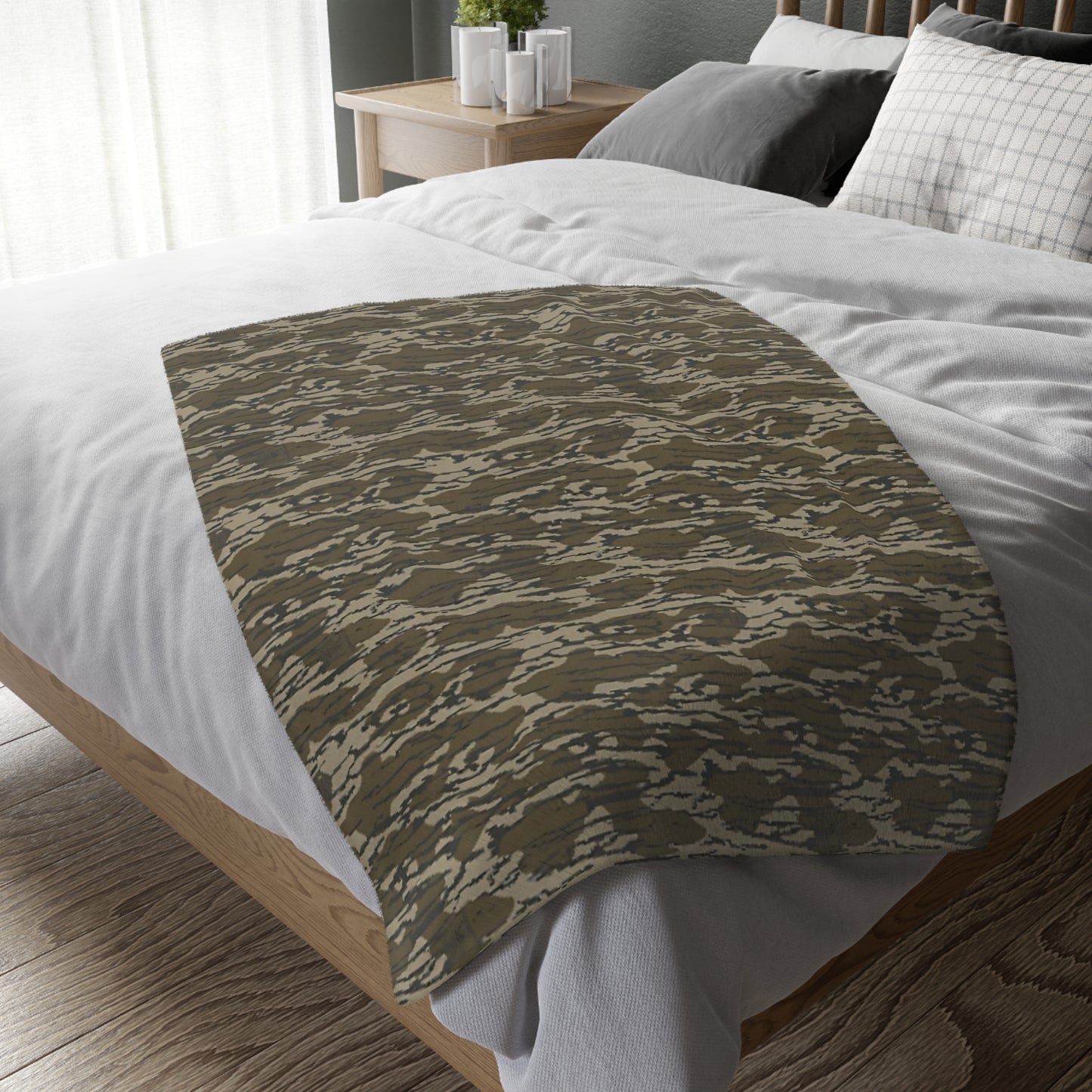 Bottomland Camouflage Fleece Throw Blanket 40x30