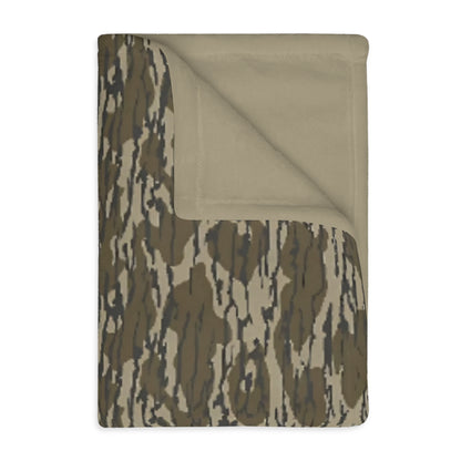 Bottomland Camouflage Fleece Throw Blanket 40x30