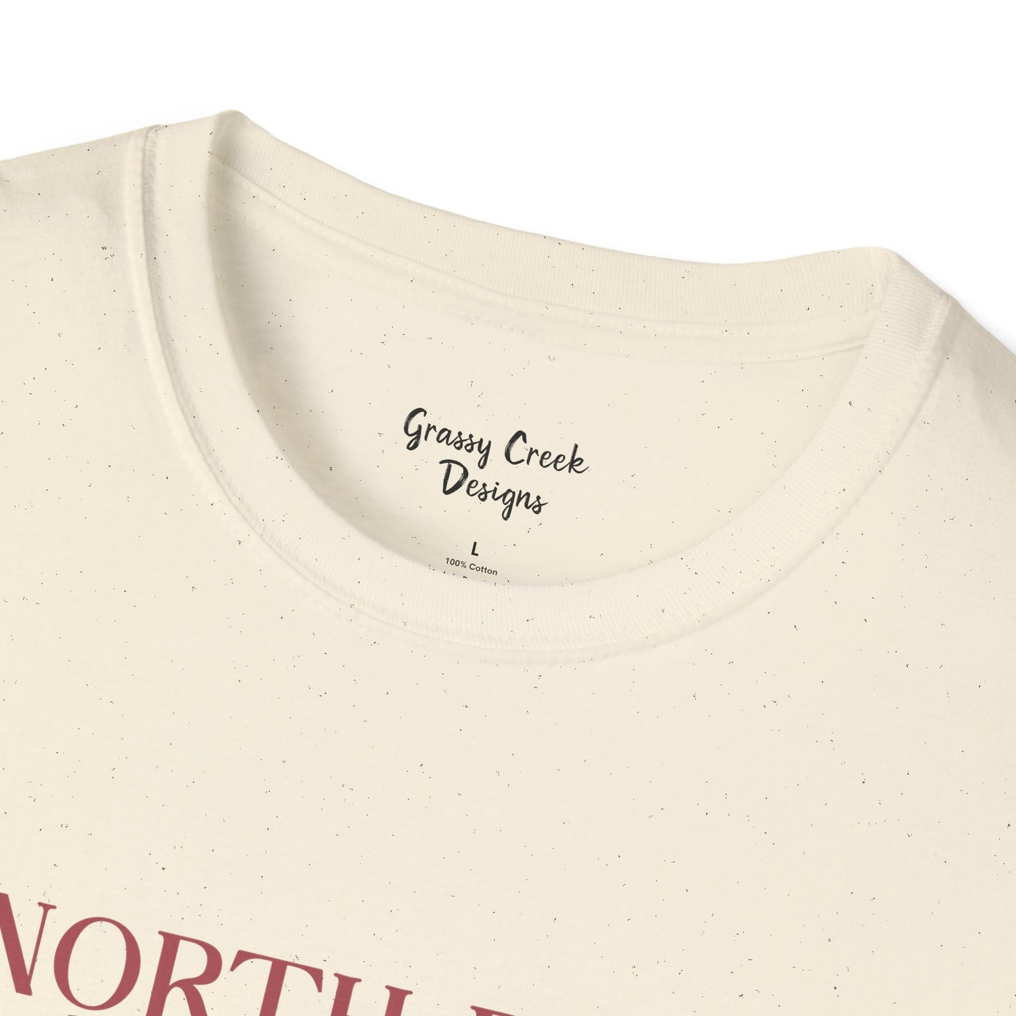North Pole Tree Farm Vintage Truck Christmas Women’s Graphic T-Shirt