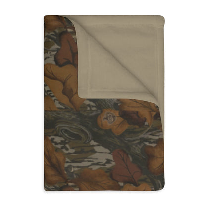 Fall Foliage Camouflage Fleece Throw Blanket (Two size Options)
