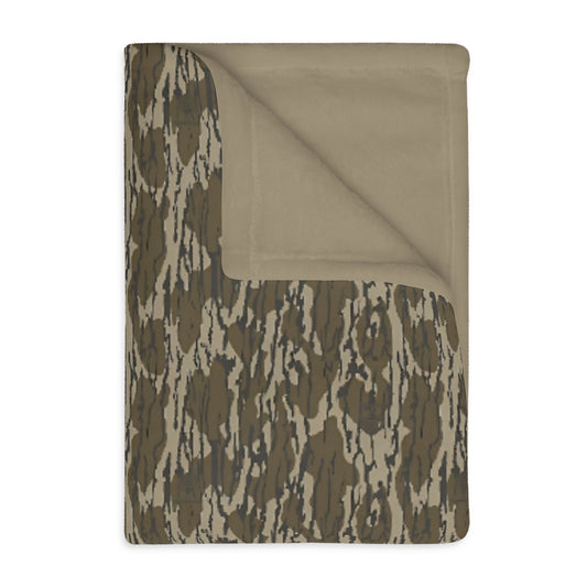 Bottomland Camouflage Fleece Throw Blanket (Two Sizes)