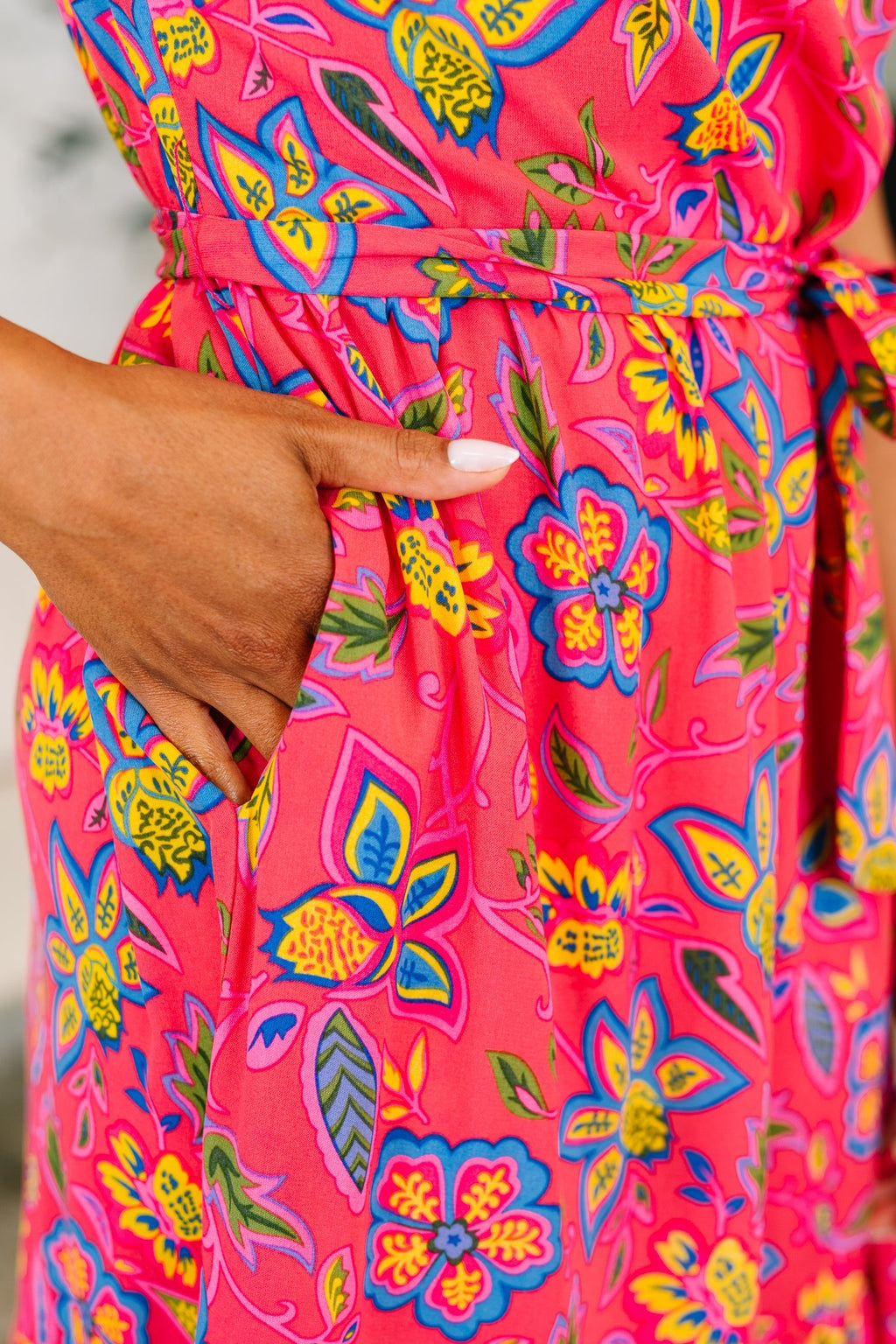 Polished and Pretty Waist Tie Women's Tea Dress - Functional Side Pocket Detail